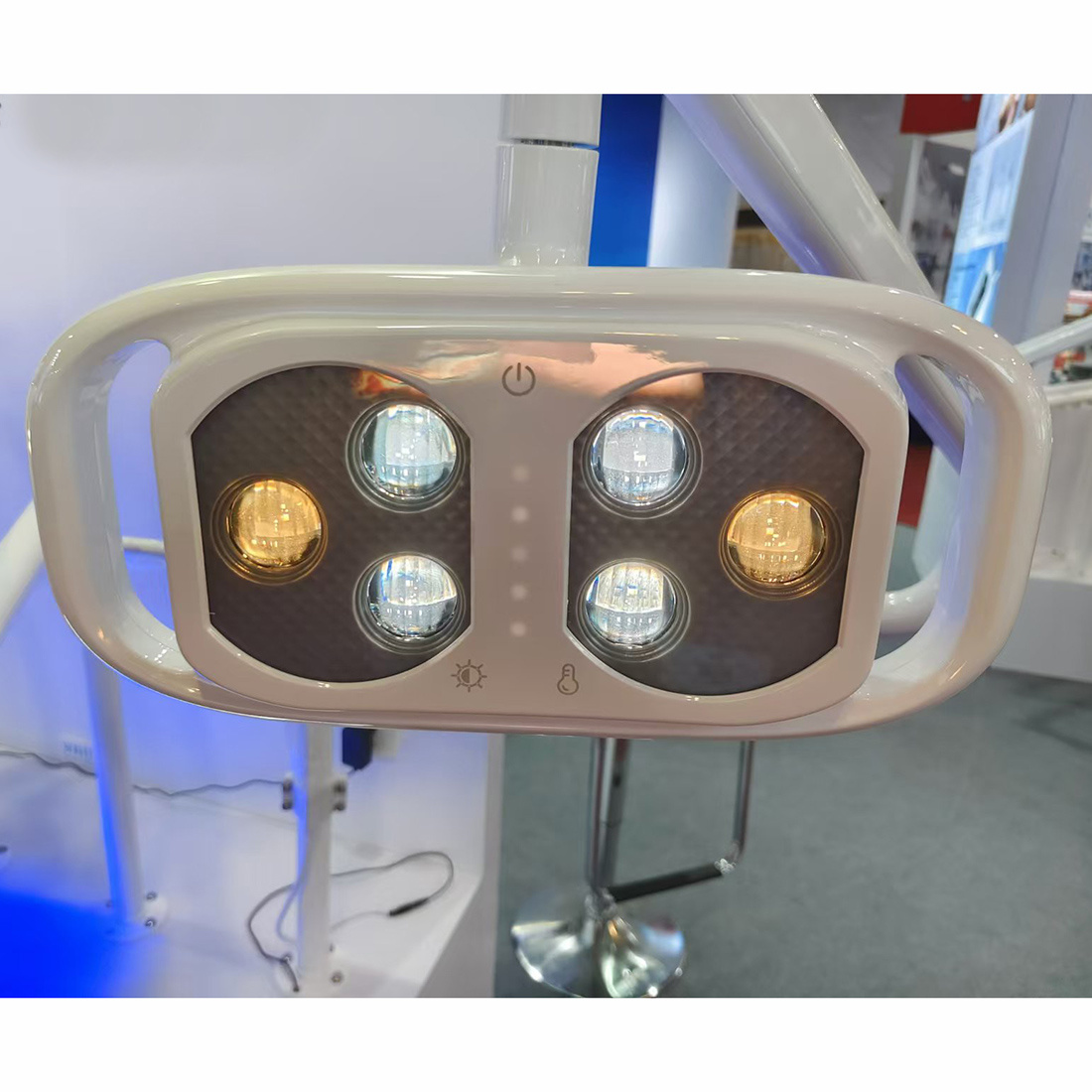 Lampu Operasi Mulut Gigi 6LED  - Teeth Whitening Led Light ulasan dan harga